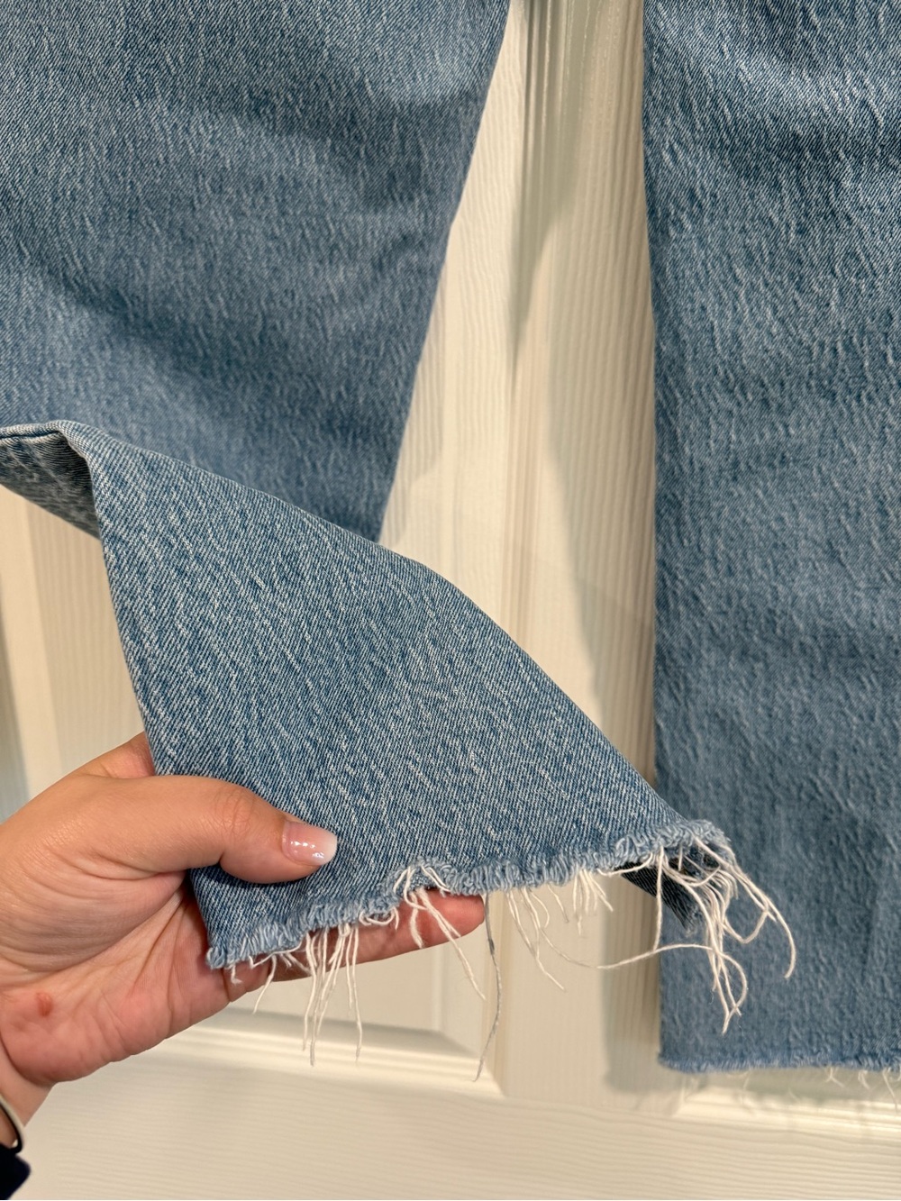 Abercrombie & Fitch “The 90s Straight” Mid-Rise Raw Hem Light Wash Jean, Short - Picture 5 of 5